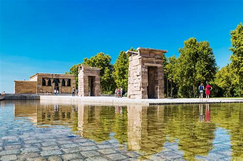 cruising templo debod|Definitive guide to visit the Temple of DEBOD in Madrid